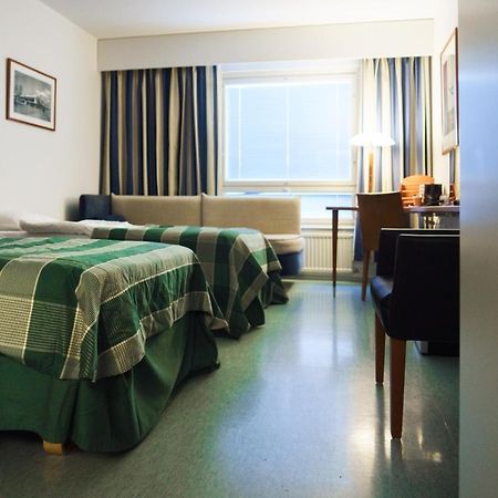West Side Hotel Turku Bagian luar foto