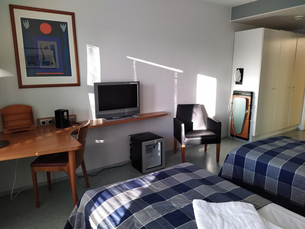 West Side Hotel Turku Bagian luar foto
